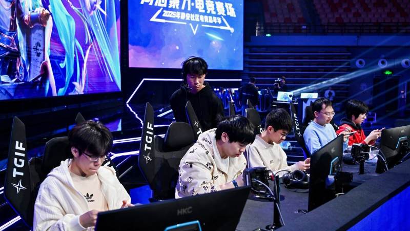 英雄联盟对线期与团战期打法有何区别
