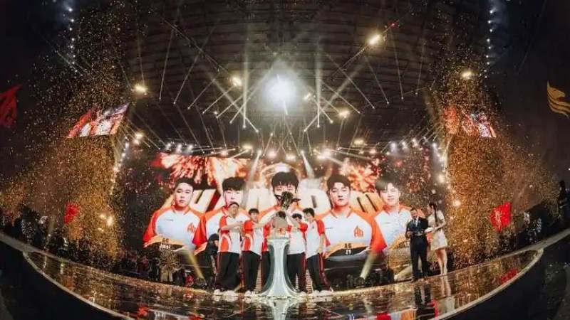 雷速体育-足球篮球直播平台 电竞比赛中的地图与经济